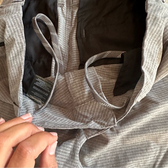 Hang Ten Wharf 21" Hybrid Shorts - Picture 4 of 4